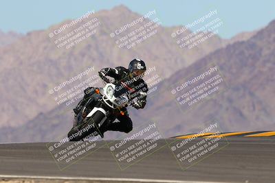 media/Oct-09-2022-SoCal Trackdays (Sun) [[95640aeeb6]]/Turn 9 (1pm)/